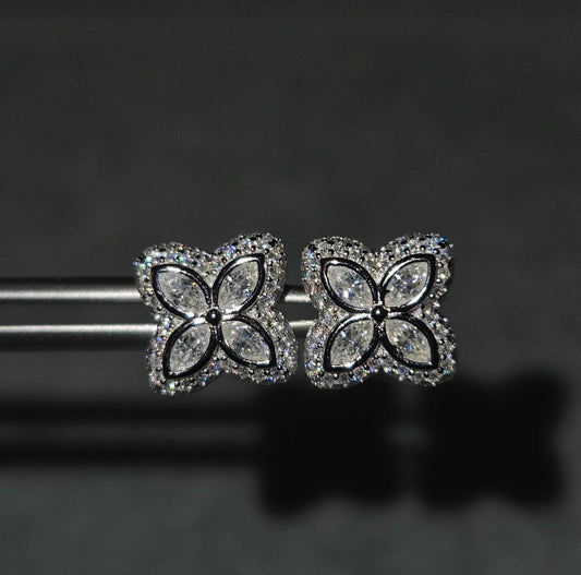 Moissanite Clover Earrings